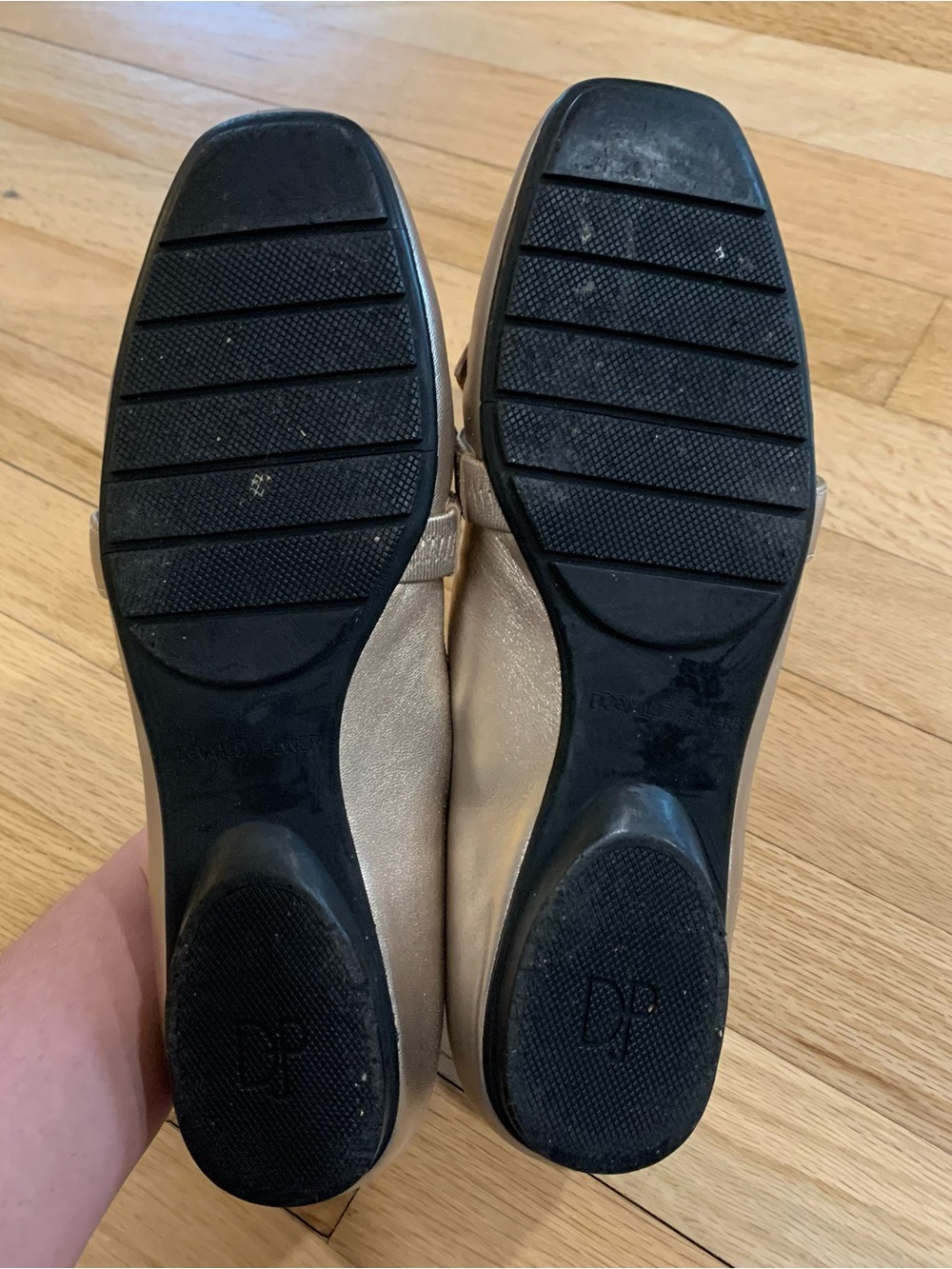 Donald J. Pliner Metallic Ballet Flats Strap Square Toe Women’s Size 8.5 - Picture 9 of 9